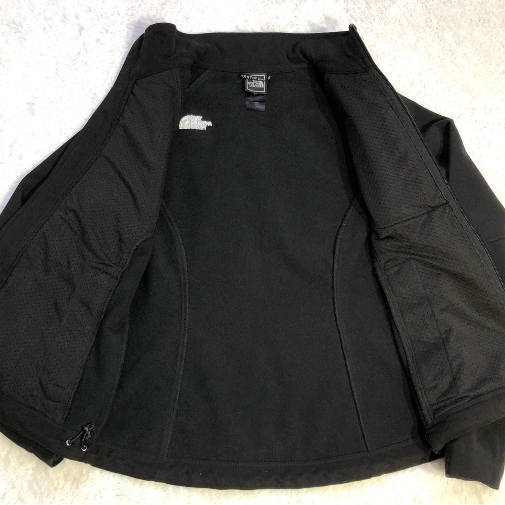 The North Face Softshell Jacket - Picture 5 of 9